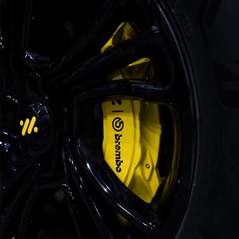 Thiết kế ốp phanh Brembo nổi bật